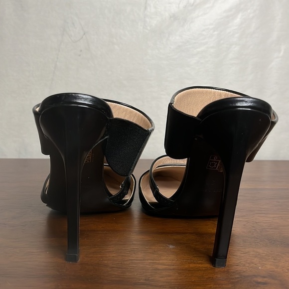 The Mode Collective Double Strap Mule in Semi Patent Black sz 38 made in Spain - Picture 6 of 10